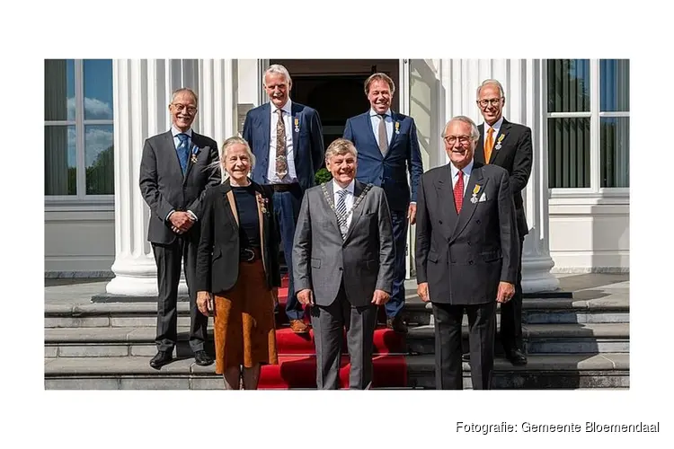 Lintjesregen: Koninklijke onderscheidingen uitgereikt aan 6 inwoners gemeente Bloemendaal