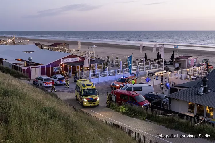 Hulpdiensten groots uitgerukt voor reanimatie op strand bij Zandvoort