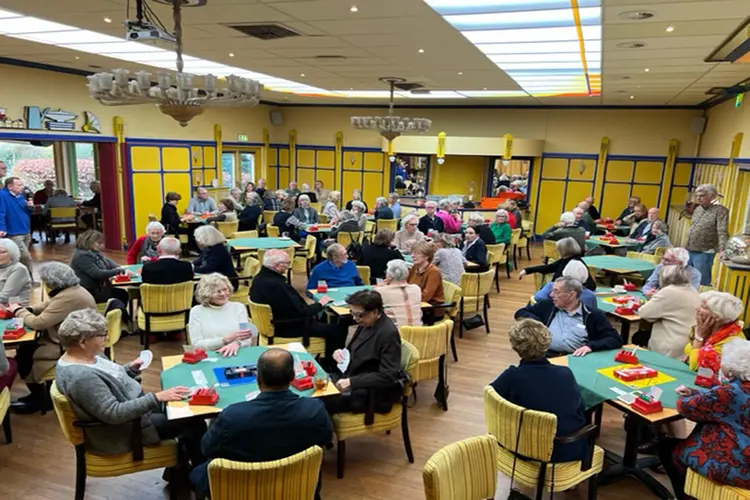 Bloemendaalse bridgeverenigingen bundelen de krachten